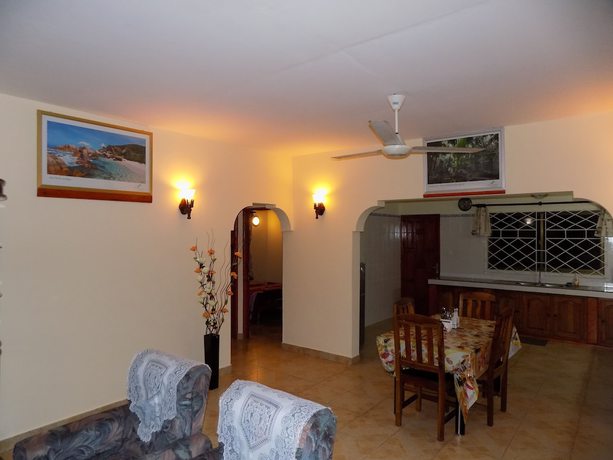 Imagen de la habitación del Hotel Green Palm Self Catering and Chalets. Foto 9
