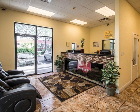 Imagen de los interiores del Hotel Green Palms Extended Stay. Foto 17