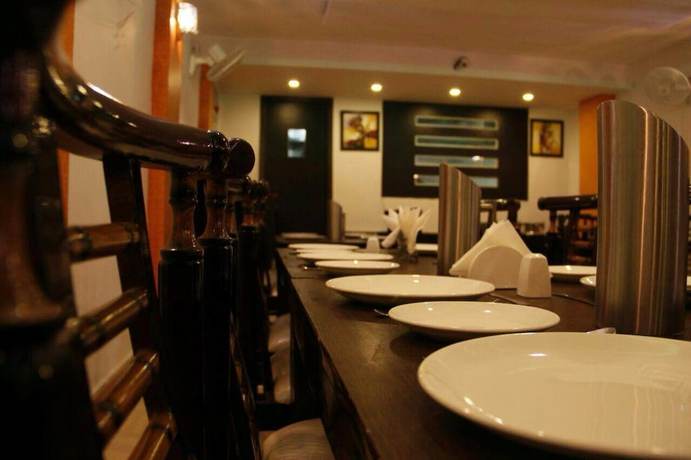 Imagen del bar/restaurante del Hotel Green Palms. Foto 3