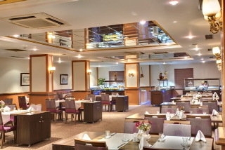 Imagen del bar/restaurante del Hotel Green Park Diyarbakir. Foto 18
