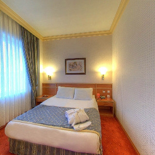 Imagen de la habitación del Hotel Green Park Diyarbakir. Foto 19