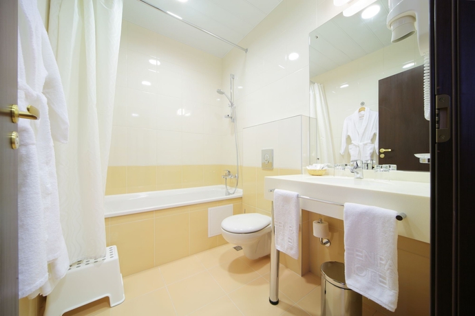 Imagen de la habitación del Hotel Green Park, Ekaterimburgo. Foto 2