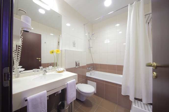 Imagen de la habitación del Hotel Green Park, Ekaterimburgo. Foto 8