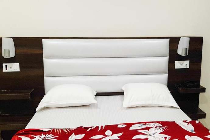 Imagen de la habitación del Hotel Green Park, Kharar. Foto 4