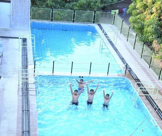 Imagen de la piscina del Hotel Green Park, Mendarda. Foto 9