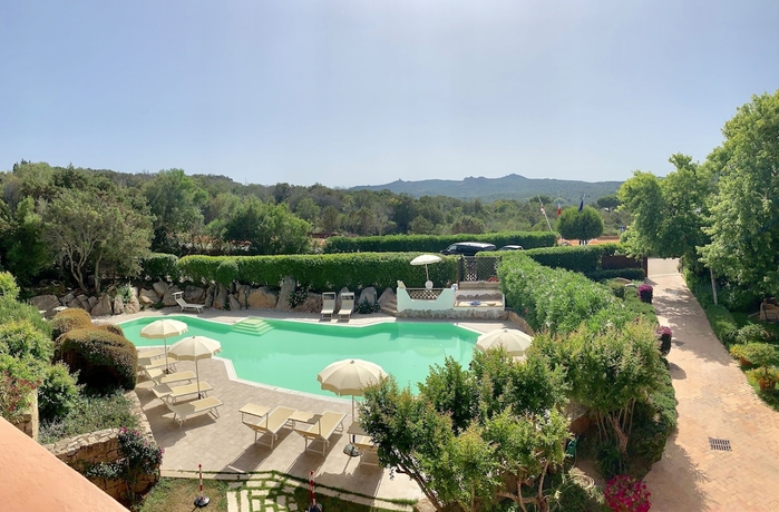Imagen de la piscina del Hotel Green Park, Porto Cervo. Foto 17