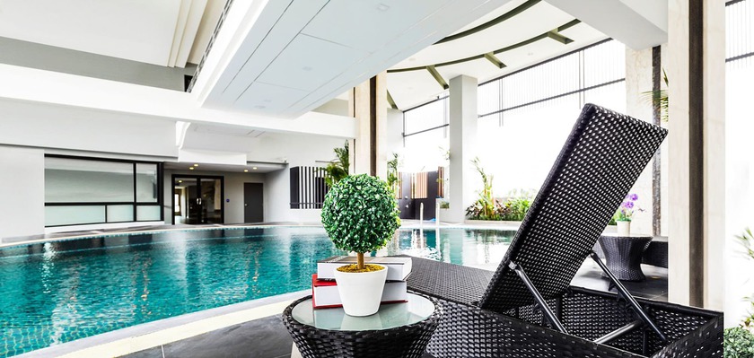 Imagen de la piscina del Hotel Green Point Residence. Foto 20