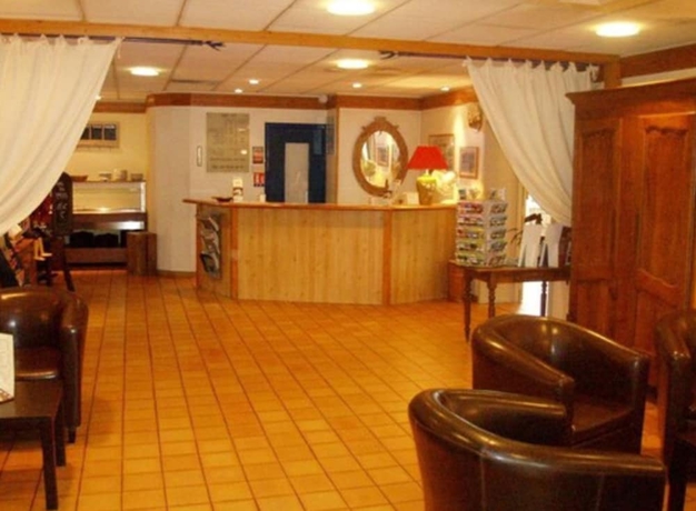 Imagen de los interiores del Hotel Green Poitiers. Foto 18
