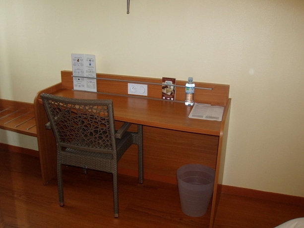 Imagen de la habitación del Hotel Green Poitiers. Foto 12
