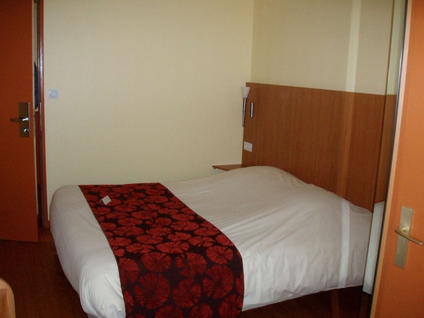 Imagen de la habitación del Hotel Green Poitiers. Foto 15