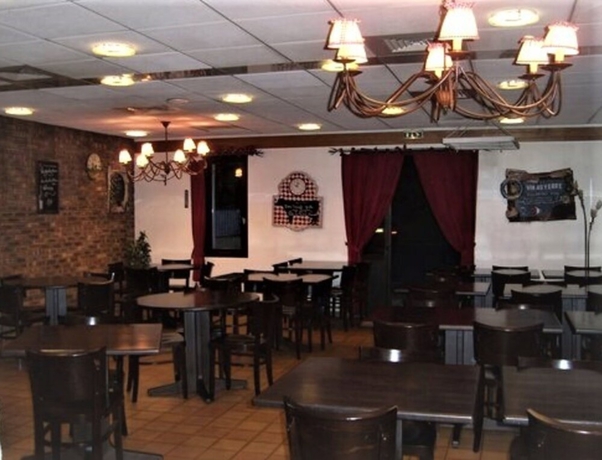 Imagen del bar/restaurante del Hotel Green Poitiers. Foto 2