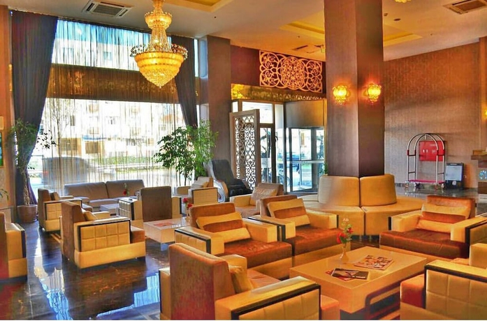 Imagen de los interiores del Hotel Green Prusa. Foto 12