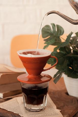 Imagen del bar/restaurante del Hotel Green Red Hotel Syariah Jombang. Foto 11