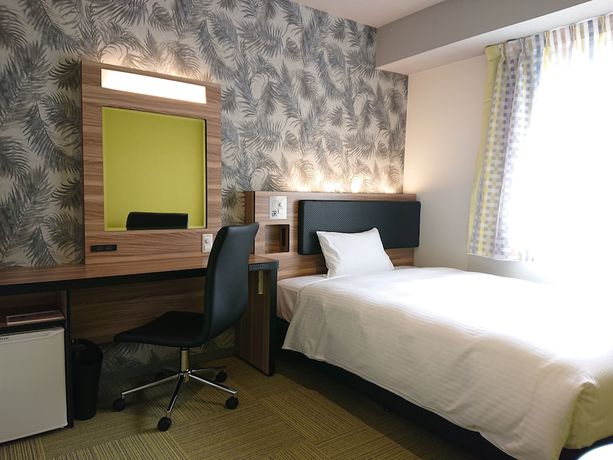 Imagen de la habitación del Hotel Green Rich Okinawa Nago. Foto 7