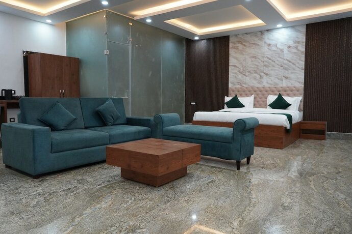 Imagen de la habitación del Hotel Green Sarovar and Restaurant. Foto 13