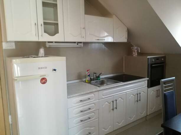 Imagen de la habitación del Hotel Green Set. Foto 13