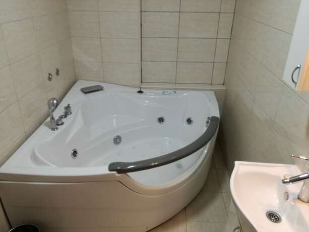 Imagen de la habitación del Hotel Green Set. Foto 18