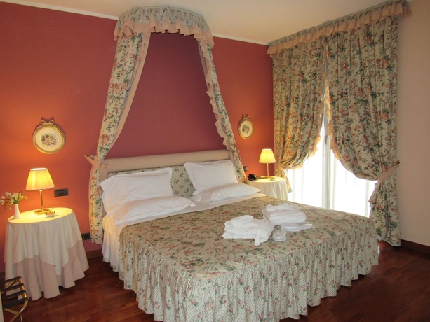 Imagen de la habitación del Hotel Green, Settimo Torinese. Foto 9