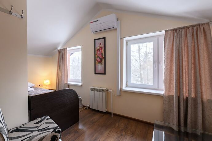 Imagen de la habitación del Hotel Green Star, Mescherino. Foto 11