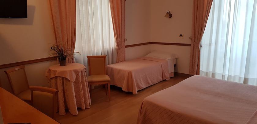 Imagen de la habitación del Hotel Green, Tiburtino. Foto 4