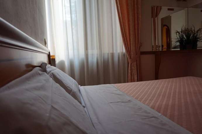 Imagen de la habitación del Hotel Green, Tiburtino. Foto 12