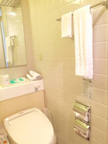 Imagen de la habitación del Hotel Green Tower Makuhari. Foto 5