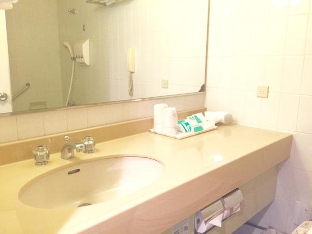 Imagen de la habitación del Hotel Green Tower Makuhari. Foto 6