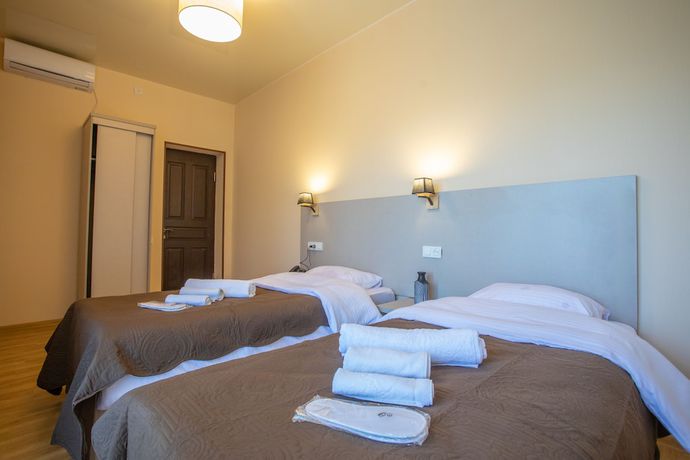 Imagen de la habitación del Hotel Green Town. Foto 10