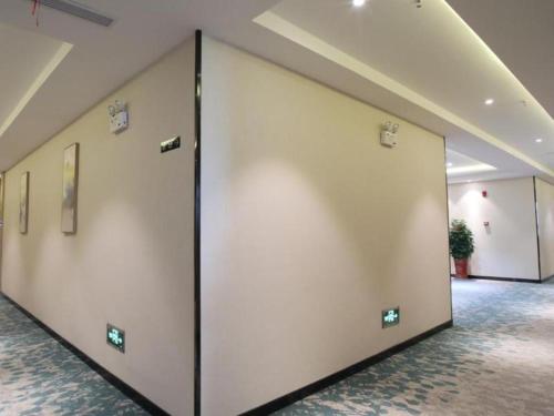 Imagen general del Hotel Green Tree Inn Express Danyang Wuyue Square Railway Station. Foto 5