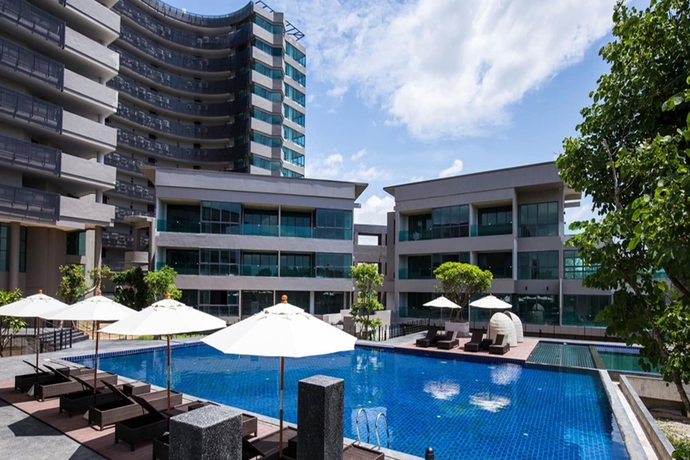 Imagen de la piscina del Hotel Green Valley Executive Serviced Residence. Foto 17