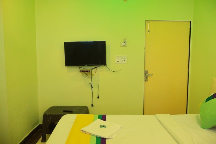 Imagen de la habitación del Hotel Green Valley Palace. Foto 9