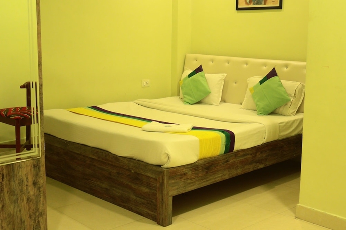 Imagen de la habitación del Hotel Green Valley Palace. Foto 13