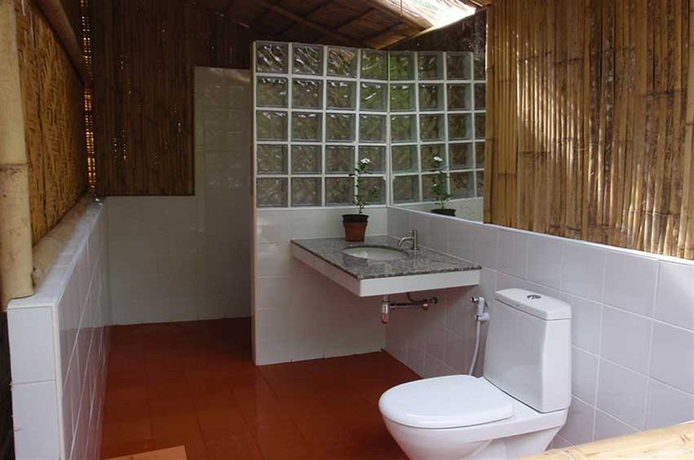 Imagen de la habitación del Hotel Green View Beach Resort. Foto 5