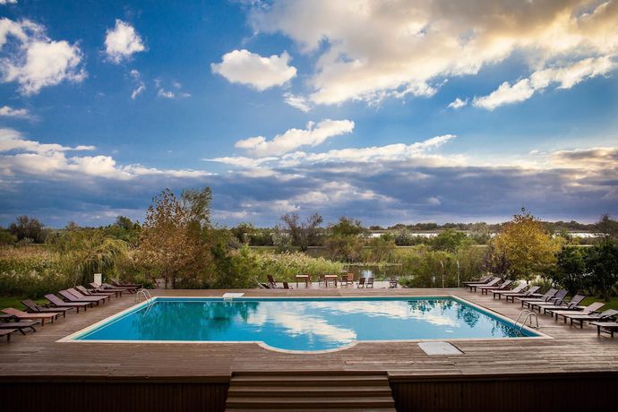 Imagen de la piscina del Hotel Green Village Resort, Sf&acirc;ntu Gheorghe. Foto 20