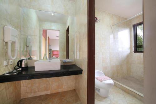 Imagen general del Hotel Green Wattana Sentul. Foto 18