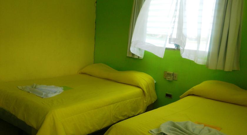 Imagen de la habitación del Hotel Green World. Foto 2