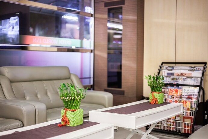 Imagen de los interiores del Hotel Green World Linsen. Foto 32