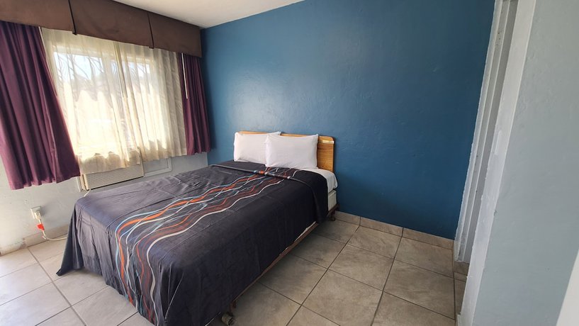 Imagen de la habitación del Hotel Green spot motel. Foto 5