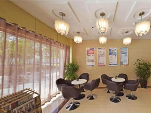 Imagen general del Hotel GreenTree Alliance Jiangsu Yangzhou Hanjiang Middle Road Libao Square. Foto 4