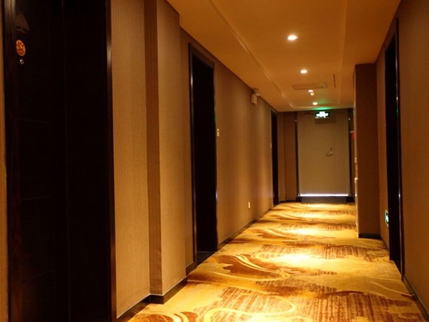 Imagen general del Hotel GreenTree Alliance YanTai YingChun Street Green Homeland Hotel. Foto 10