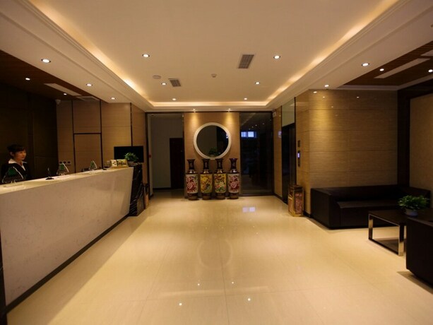 Imagen de los interiores del Hotel GreenTree Alliance YanTai YingChun Street Green Homeland Hotel. Foto 34