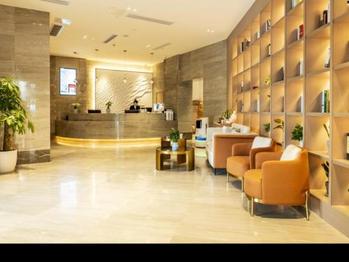 Imagen general del Hotel GreenTree Eastern Chongqing Yangjiaping Pedestrian Street Vientiane City. Foto 10