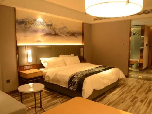 Imagen de la habitación del Hotel GreenTree Eastern Dezhou Qingyun Yingcai Road Financial Building. Foto 16