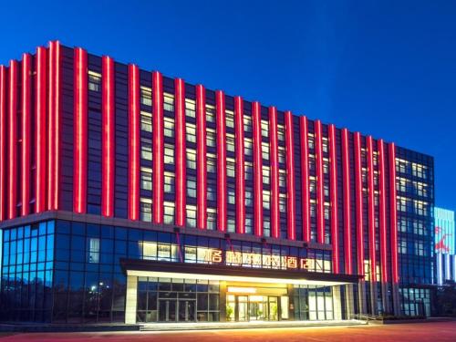 Imagen general del Hotel GreenTree Eastern Hainan Free Trade Port Jiangdong New District Meilan Airport. Foto 15