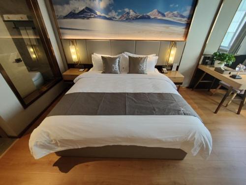 Imagen de la habitación del Hotel GreenTree Eastern Xinjiang Urumqi Renmin Road. Foto 18