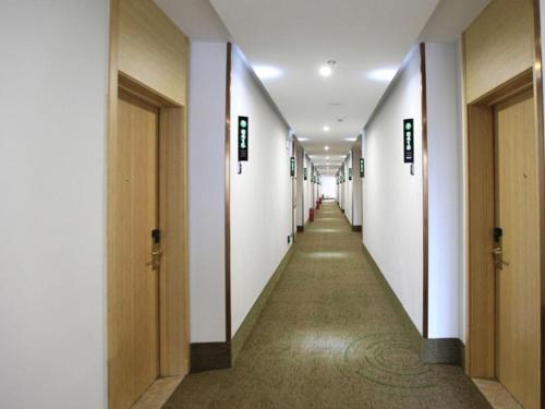 Imagen general del Hotel GreenTree Inn Anqing Duxiu Avenue Greenland Metropolis Express. Foto 7