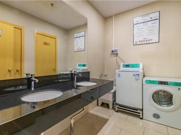 Imagen general del Hotel GreenTree Inn Beijing Daxing District Huangcun West Street Metro Station. Foto 3