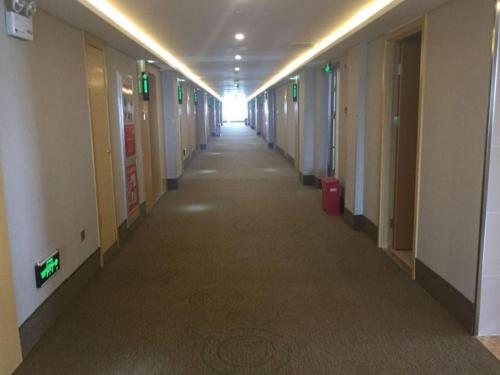 Imagen general del Hotel GreenTree Inn Bozhou Qiaocheng District Bowu Industrial Park Business. Foto 5