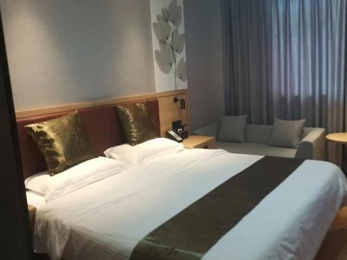 Imagen general del Hotel GreenTree Inn Express Changzhou Caoqiao Industrial Park. Foto 8