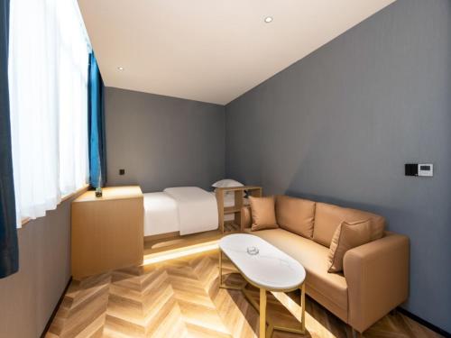 Imagen general del Hotel GreenTree Inn Express Changzhou Wujin Economic Development Zone Qishuyan Yaoguan. Foto 8